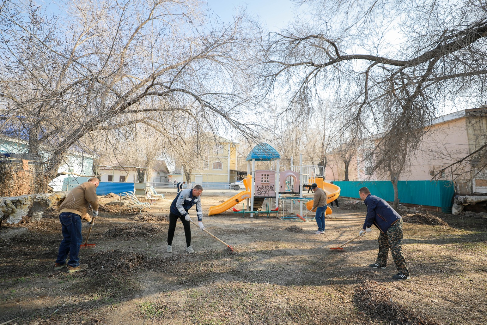 1000 workers of the plant took part in bimonthly sanitary cleaning event