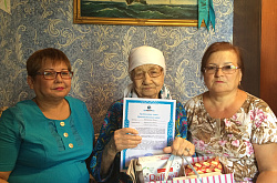 Поздравили ветеранов 