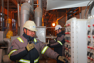 Атырау МӨЗ-де өндірістік жарақатсыз және қызмет уақытын жоғалтпай 14 миллион адам-сағат тіркелді