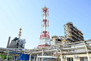 На АНПЗ возобновлена работа первой установки первичной переработки нефти после ППР