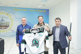 Чемпионы ХК «Бейбарыс» посетили Атырауский НПЗ
