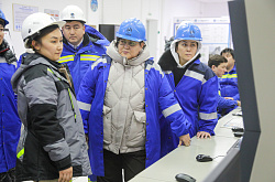 Депутат Мажилиса ознакомилась с экологическими проектами АНПЗ